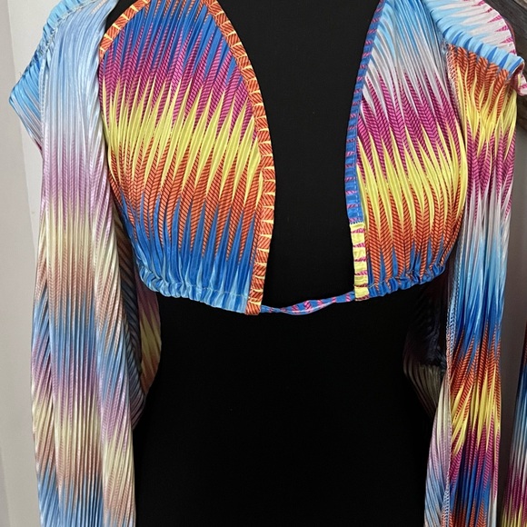 Beautiful brand new 3 piece set. - Picture 2 of 5